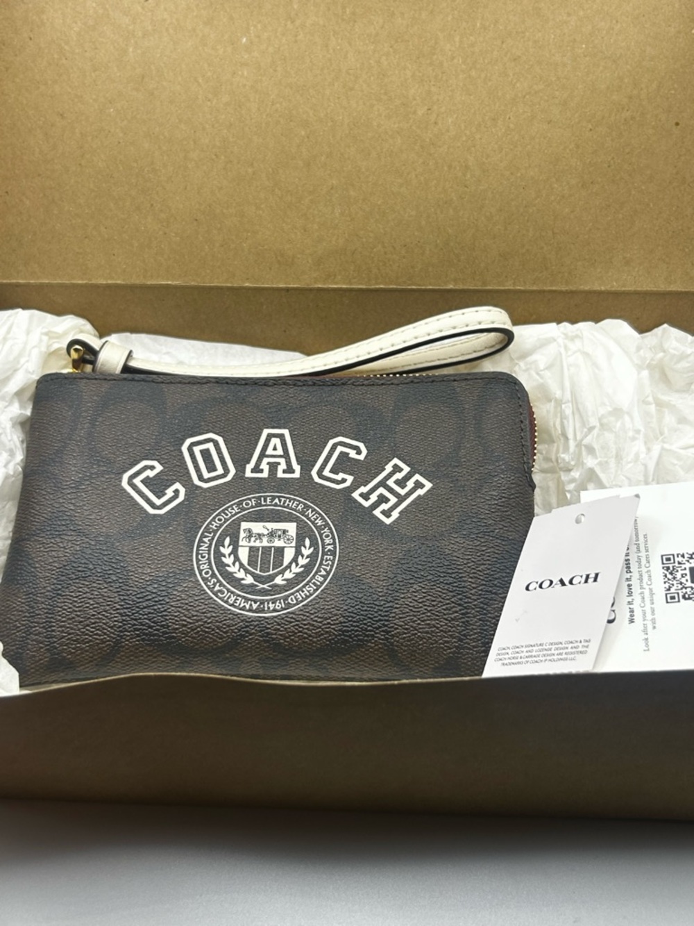 Coach Corner Zip Wristlet in Signature Canvas with Varsity Motif, NWT/Box - Picture 3 of 15